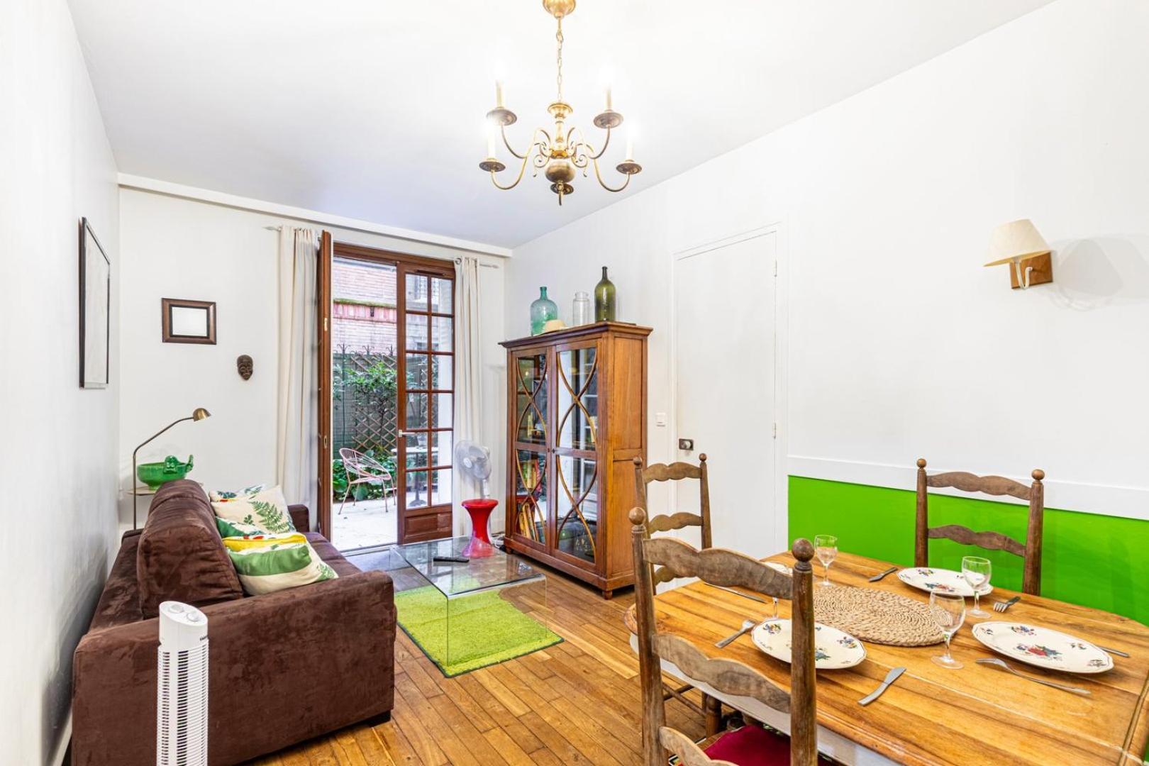 Guestready - Hidden Gem With Private Courtyard * Parijs