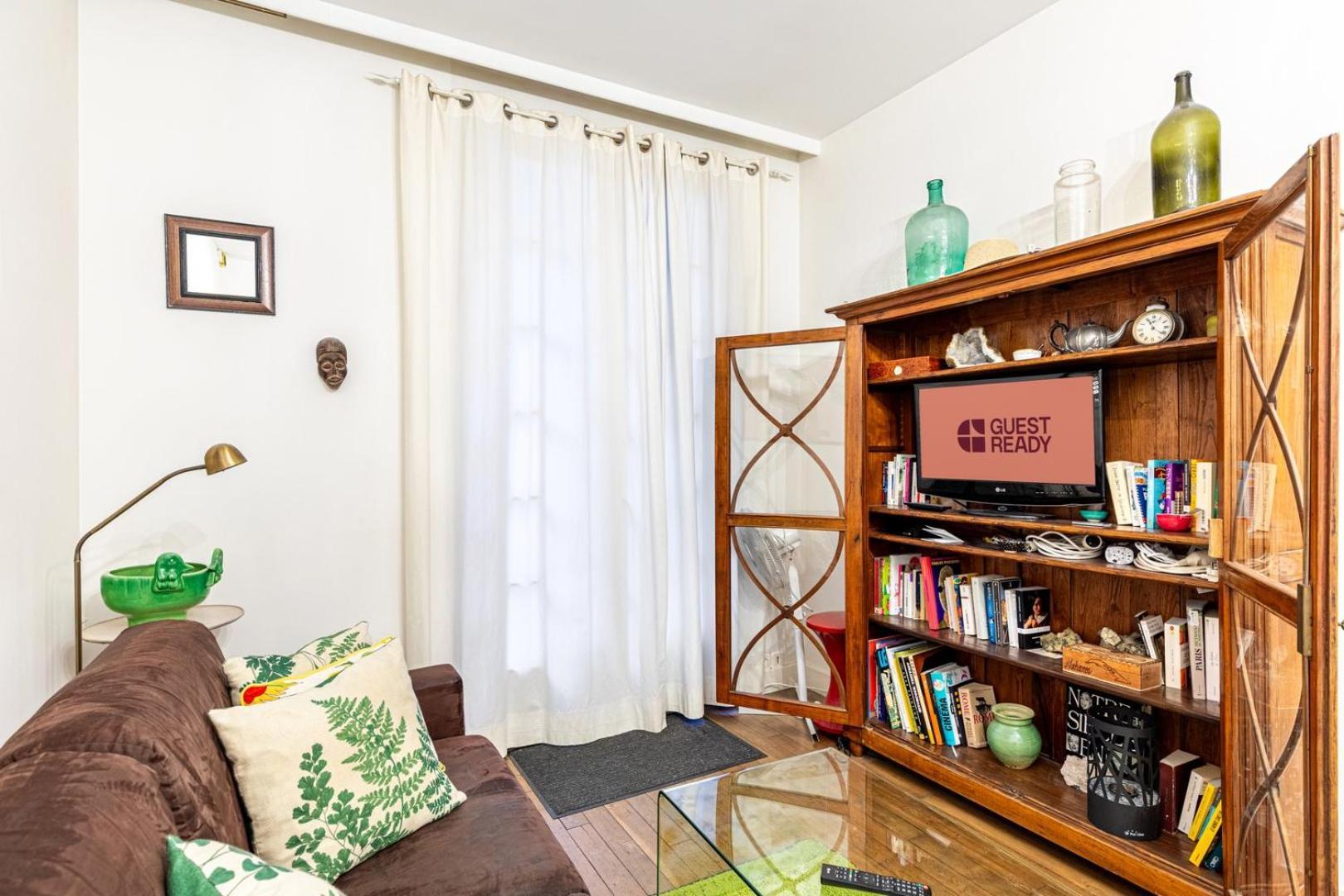 Guestready - Hidden Gem With Private Courtyard * Parijs